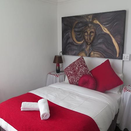 Bread & Barrel Palazzo Blouberg Hotel Bloubergstrand Ngoại thất bức ảnh